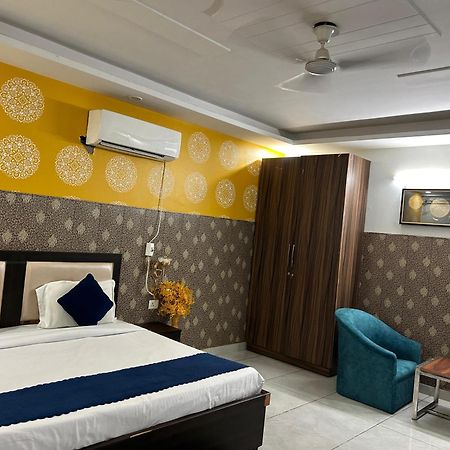 Tanvi Premium Residency Near Artemis Hospital, Gurugram Hotel Gurgaon Luaran gambar