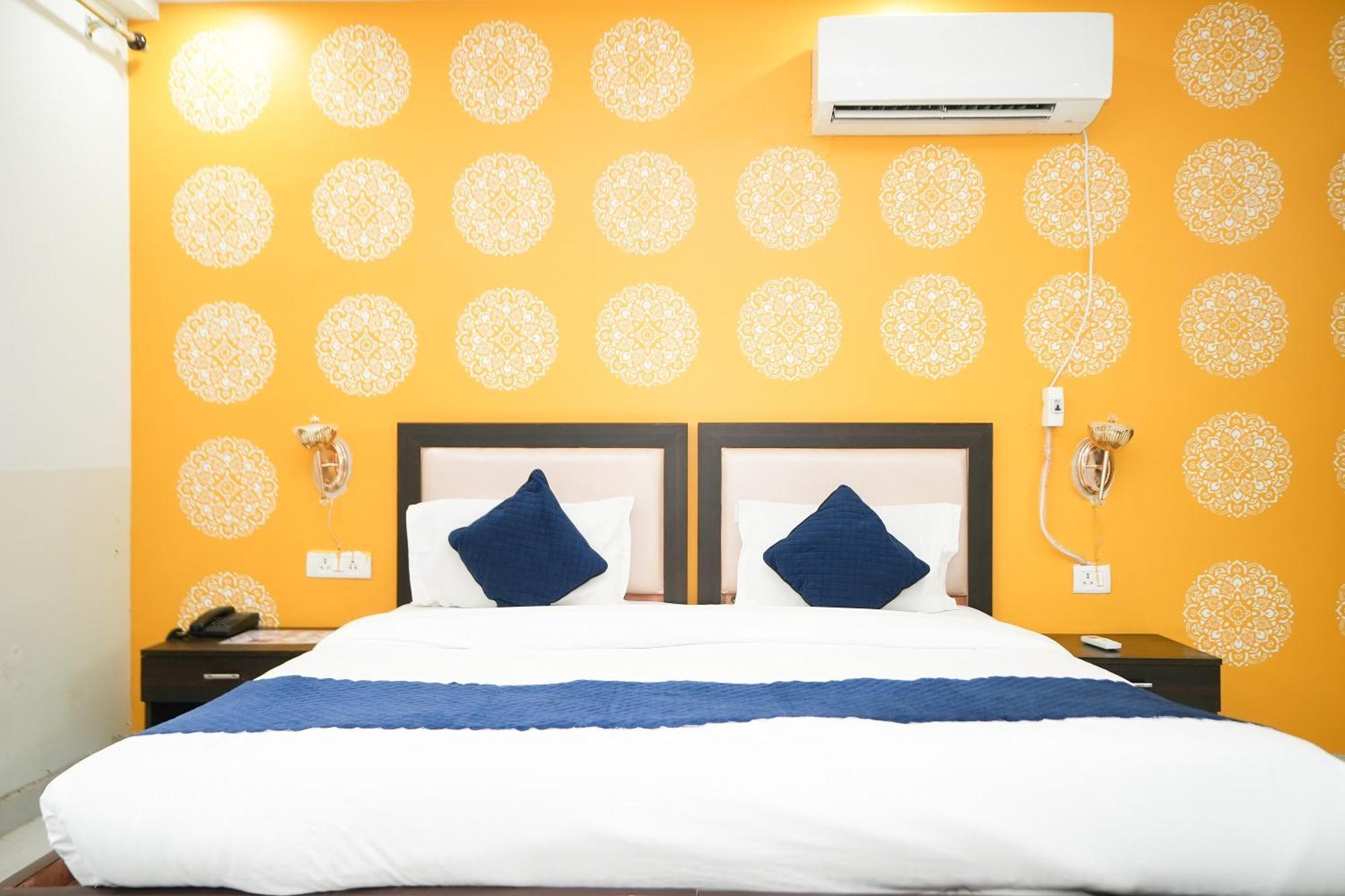 Tanvi Premium Residency Near Artemis Hospital, Gurugram Hotel Gurgaon Luaran gambar