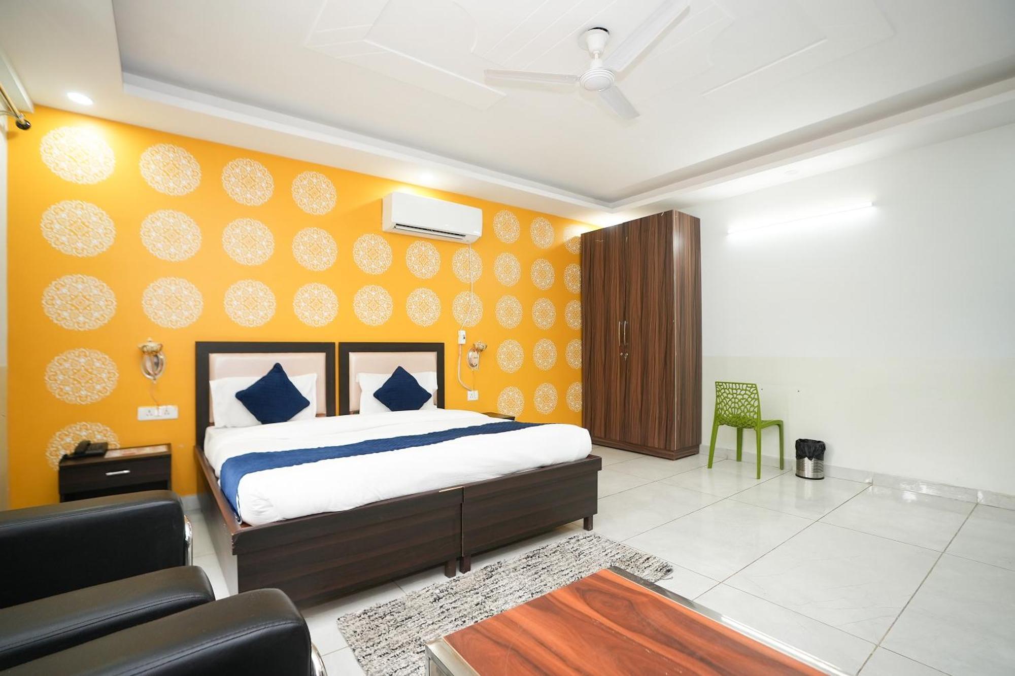 Tanvi Premium Residency Near Artemis Hospital, Gurugram Hotel Gurgaon Luaran gambar