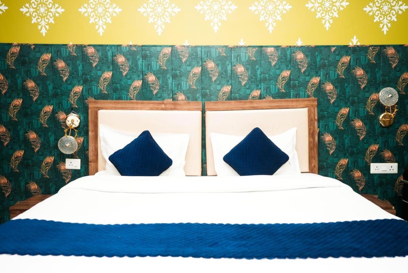 Tanvi Premium Residency Near Artemis Hospital, Gurugram Hotel Gurgaon Luaran gambar