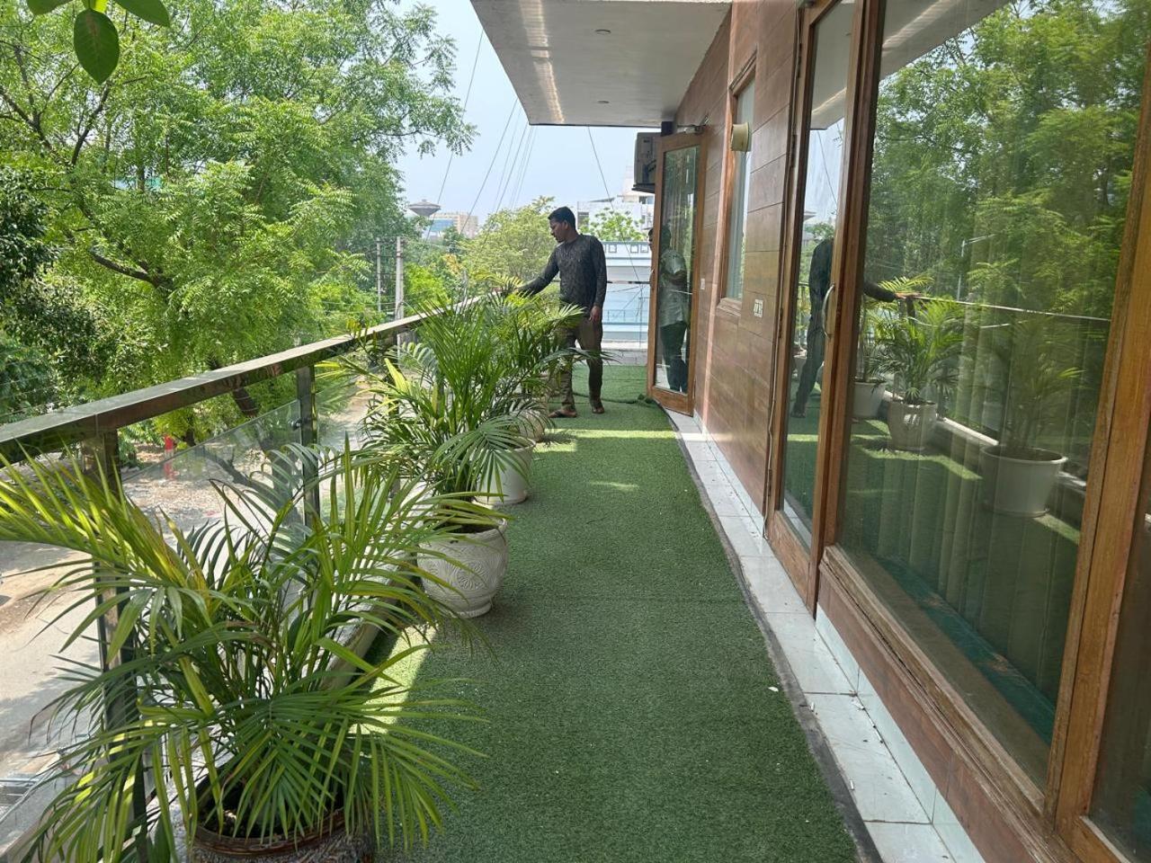 Tanvi Premium Residency Near Artemis Hospital, Gurugram Hotel Gurgaon Luaran gambar