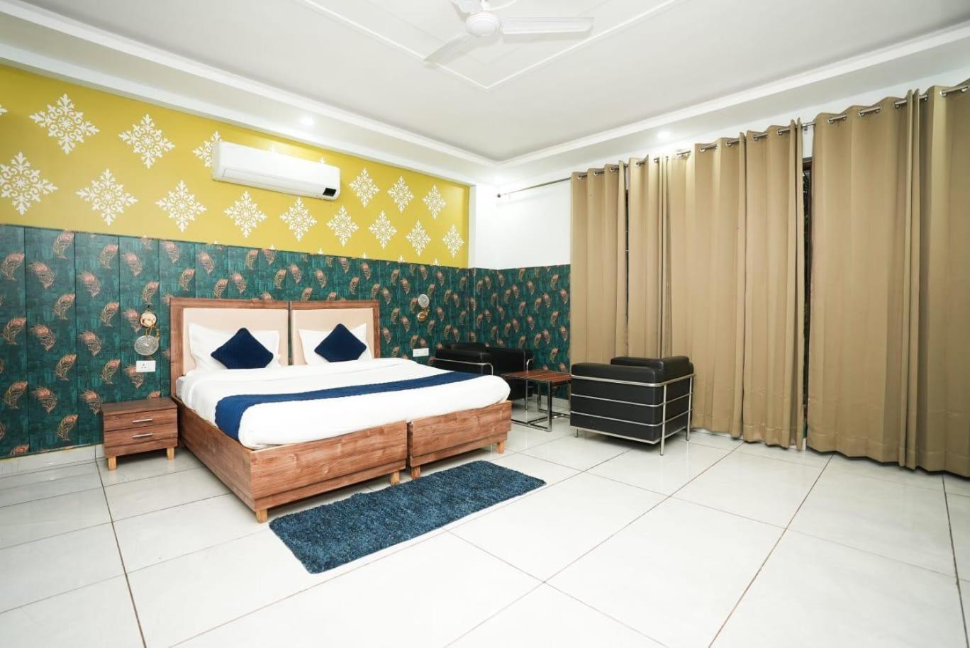 Tanvi Premium Residency Near Artemis Hospital, Gurugram Hotel Gurgaon Luaran gambar
