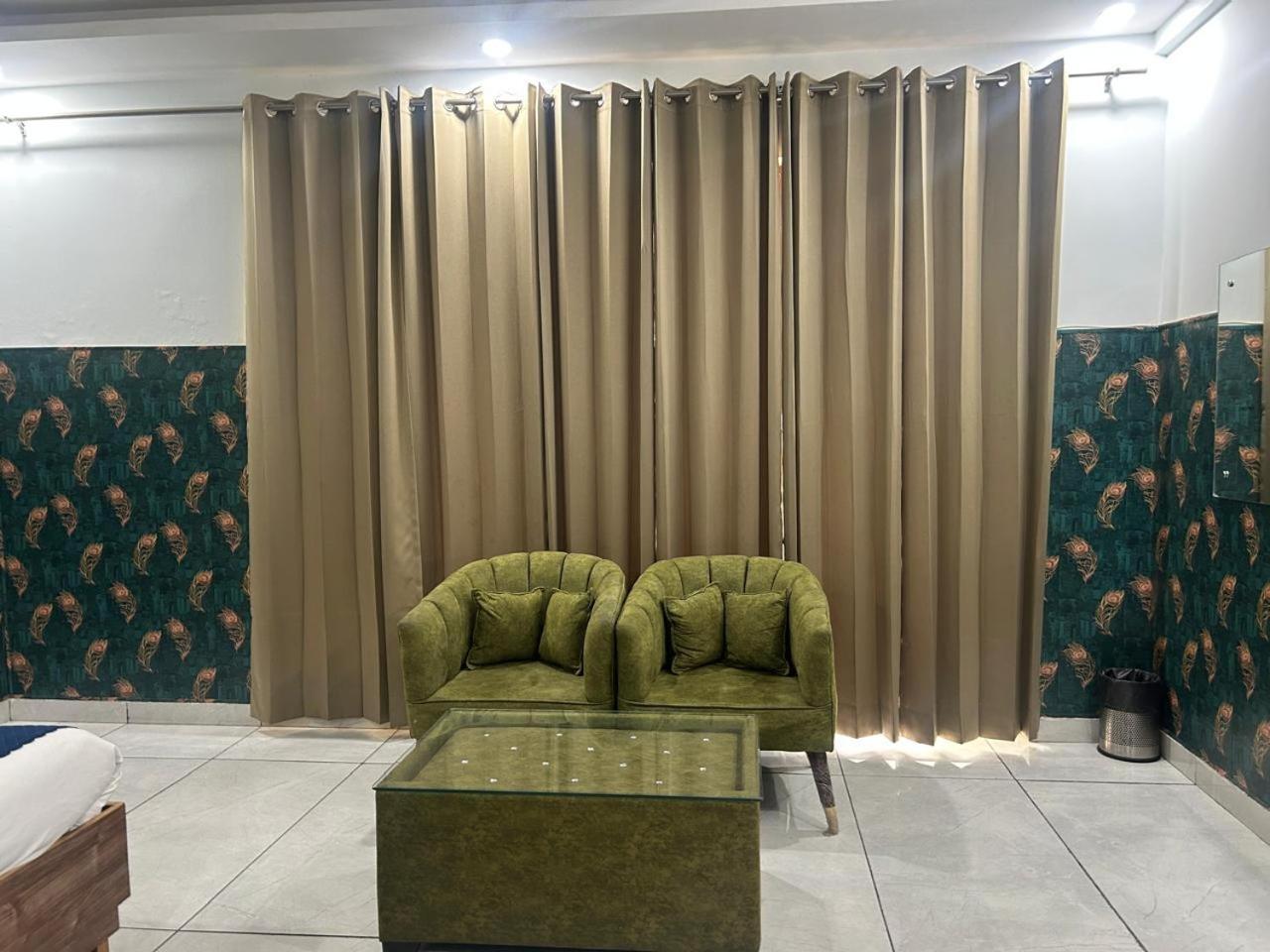 Tanvi Premium Residency Near Artemis Hospital, Gurugram Hotel Gurgaon Luaran gambar
