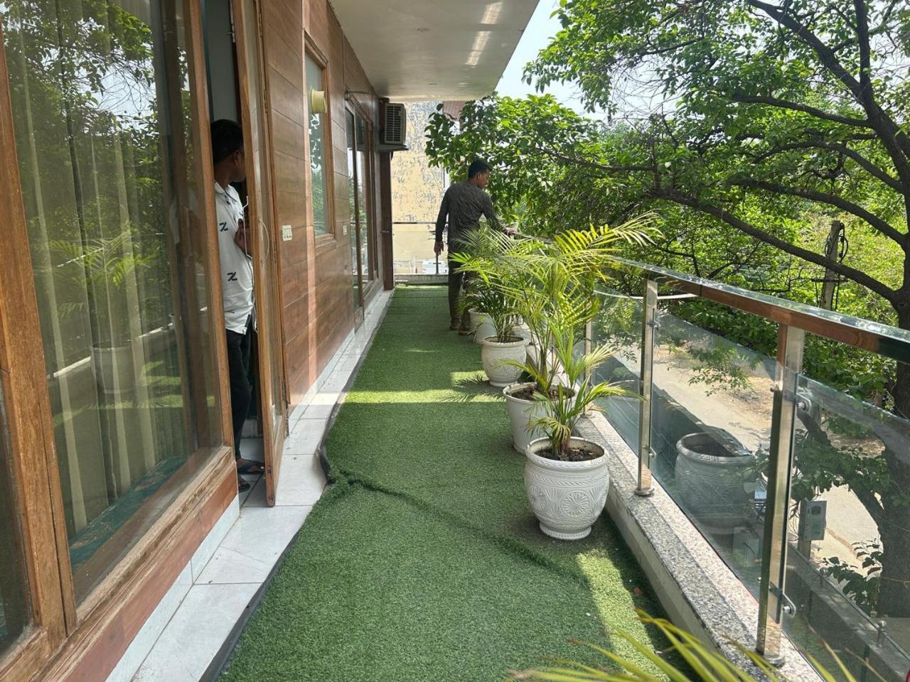 Tanvi Premium Residency Near Artemis Hospital, Gurugram Hotel Gurgaon Luaran gambar