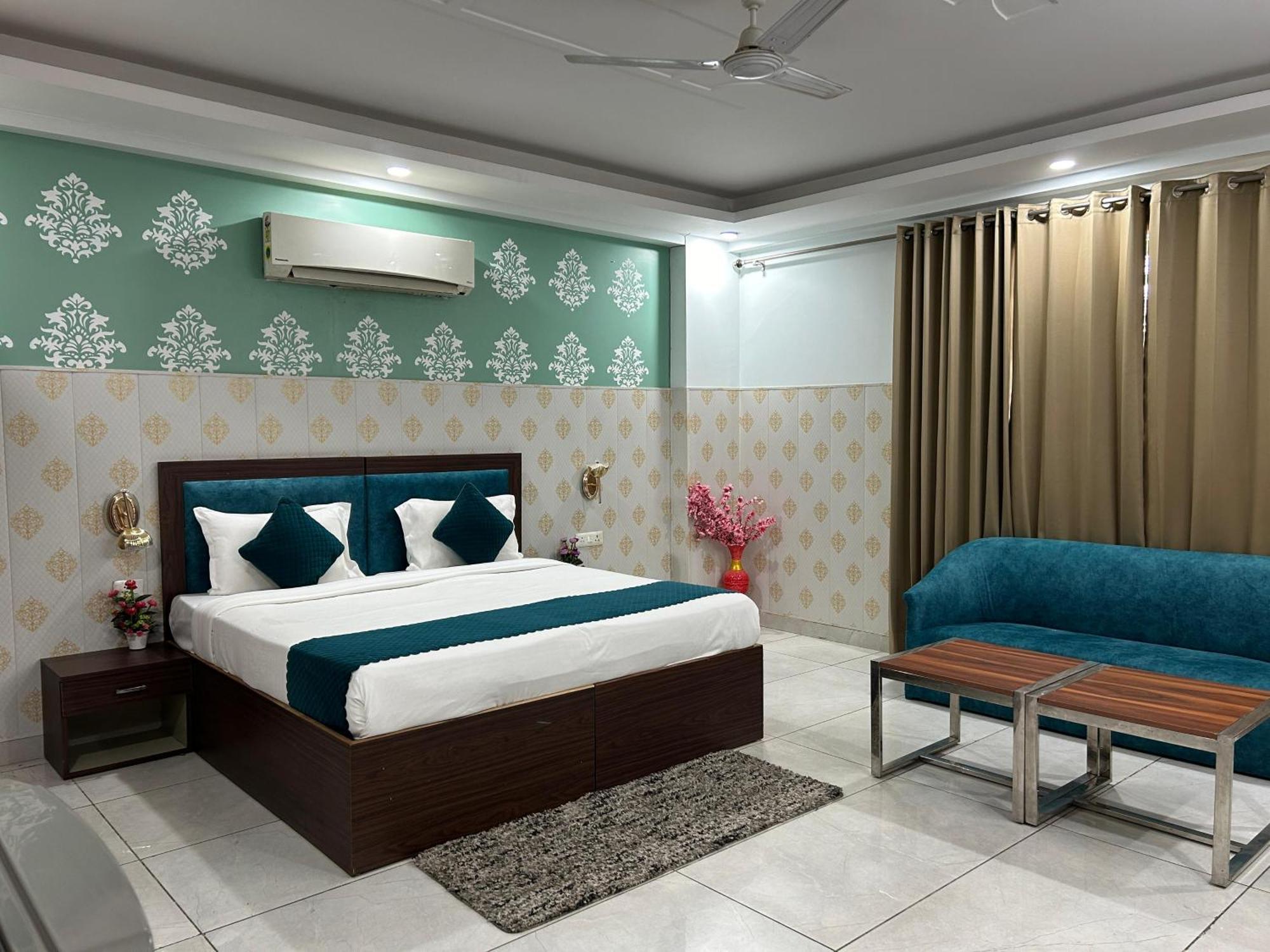 Tanvi Premium Residency Near Artemis Hospital, Gurugram Hotel Gurgaon Luaran gambar