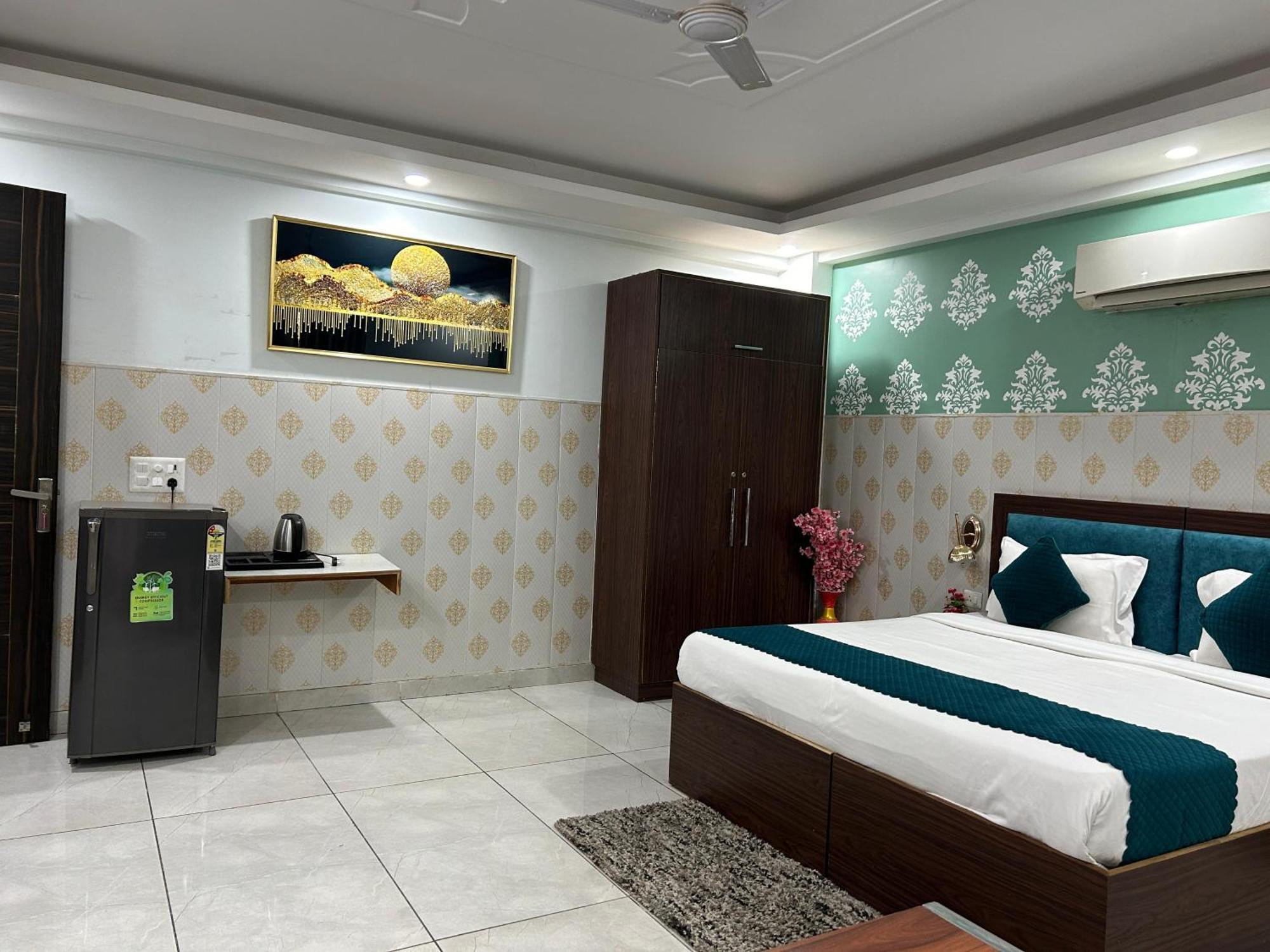 Tanvi Premium Residency Near Artemis Hospital, Gurugram Hotel Gurgaon Luaran gambar