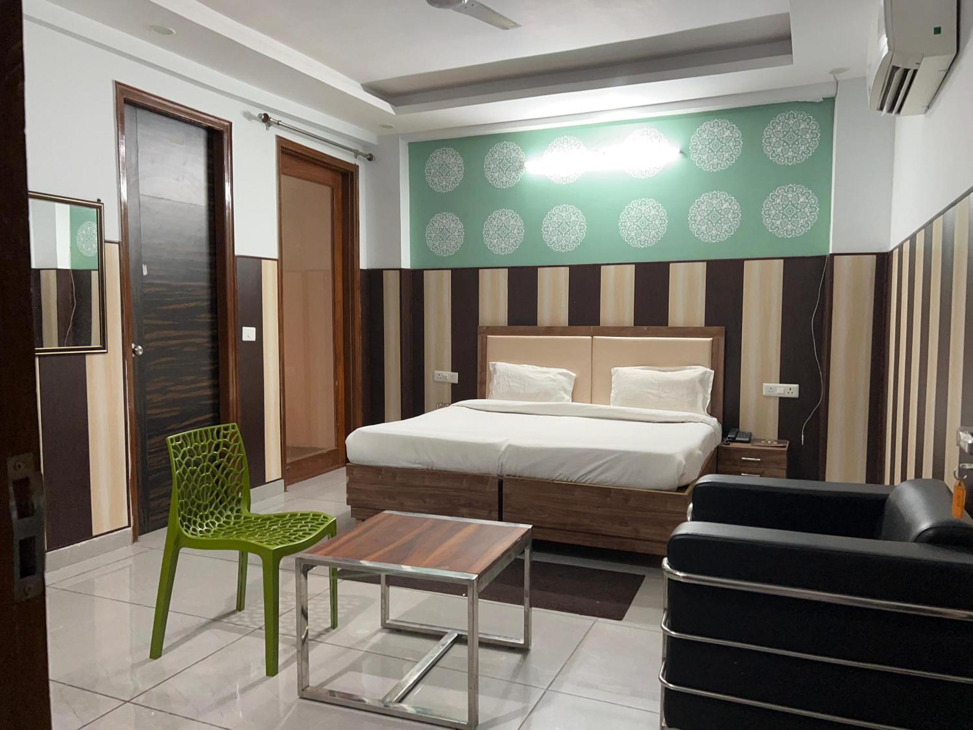 Tanvi Premium Residency Near Artemis Hospital, Gurugram Hotel Gurgaon Luaran gambar