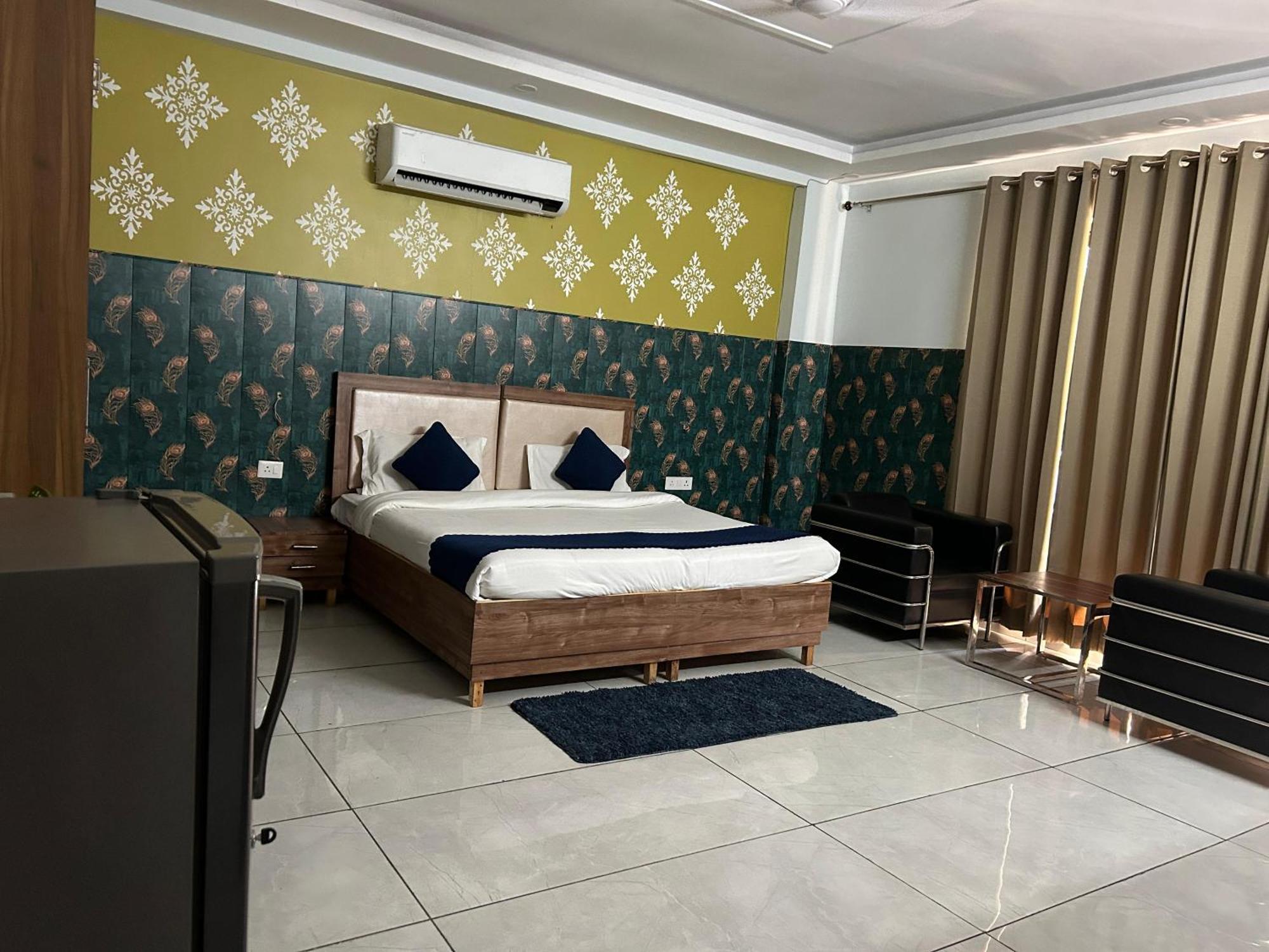 Tanvi Premium Residency Near Artemis Hospital, Gurugram Hotel Gurgaon Luaran gambar